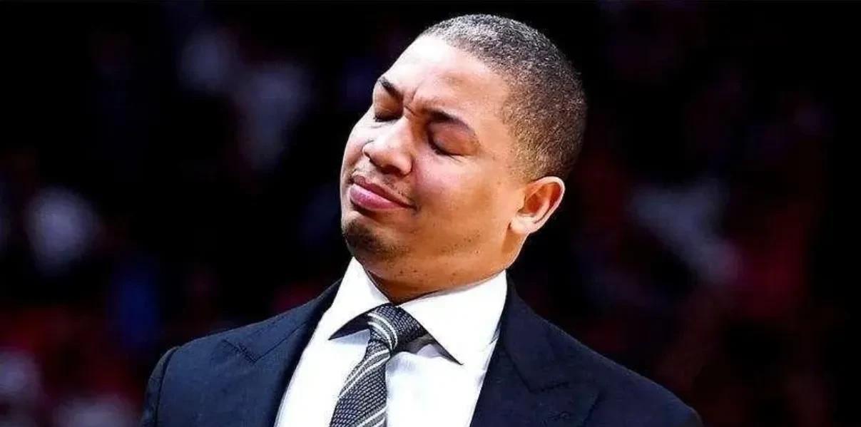 体育赛事-快船对战勇士