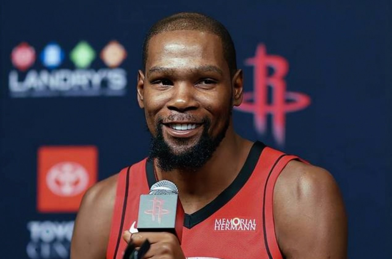 体育赛事-mvp竞争激烈,各队球员表现抢眼吗