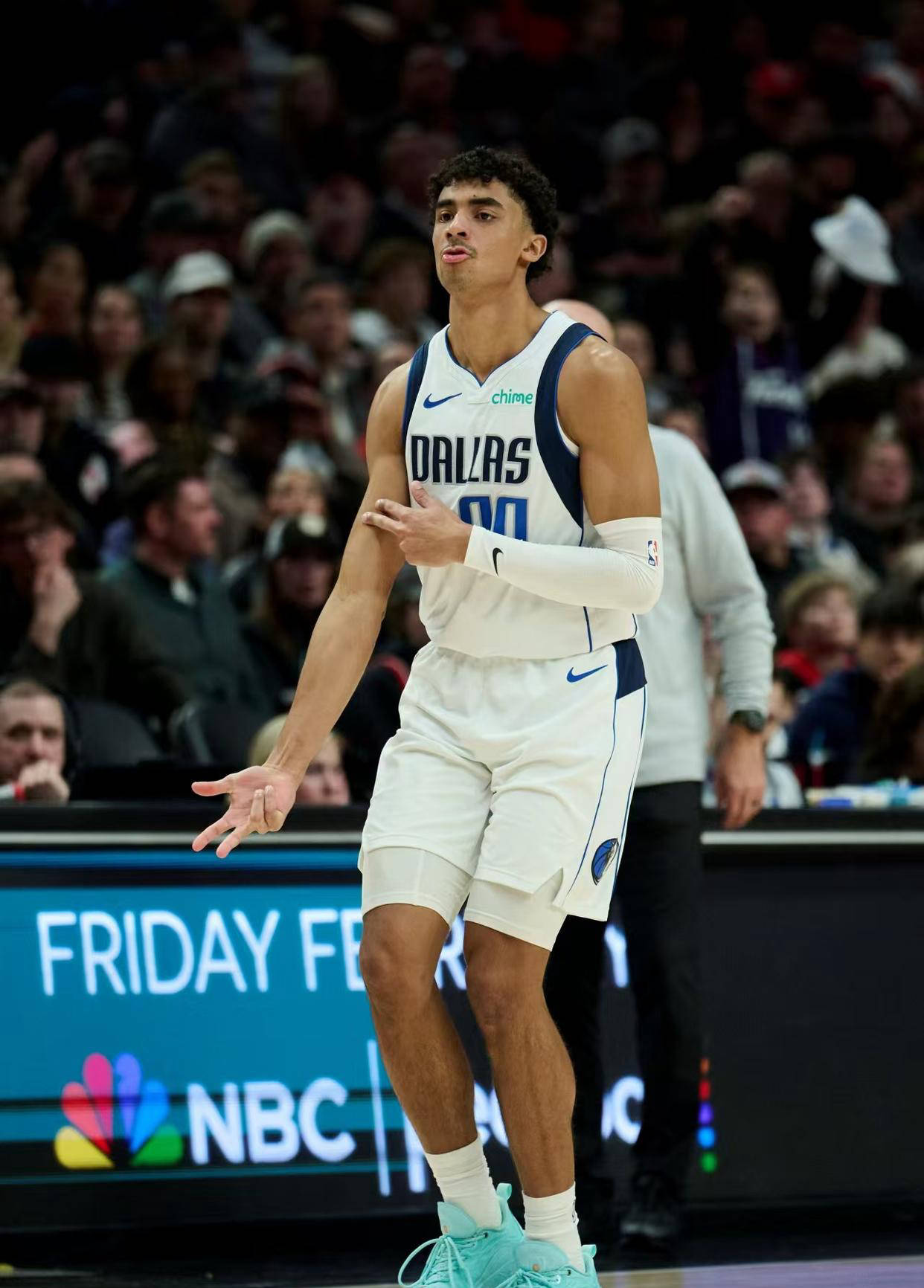 mvp竞争激烈,各队球员表现抢眼吗